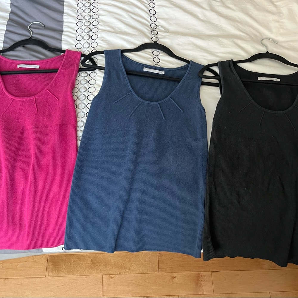 Old Navy Women's Tank Tops - Fuchsia, Navy, and Black